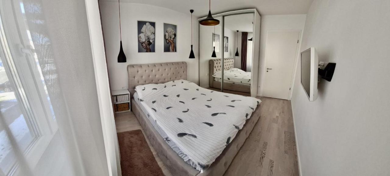 Apartament Coresimall Apartamento Braşov Exterior foto