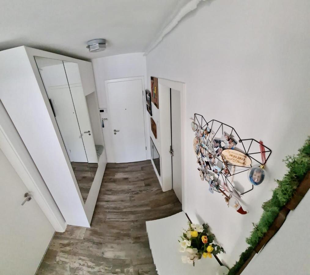 Apartament Coresimall Apartamento Braşov Exterior foto